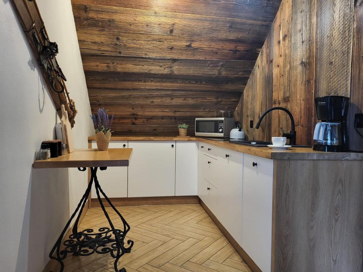 Apartamenty Stylo Истебна Екстериор снимка