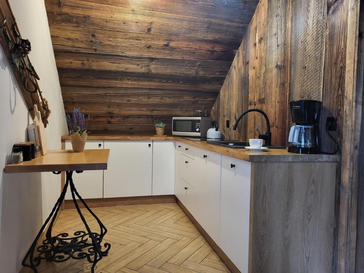 Apartamenty Stylo Истебна Екстериор снимка